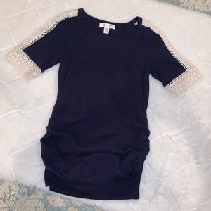 🌟 XS Navy maternity top